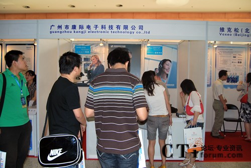 ���H���չ�_(t��i)